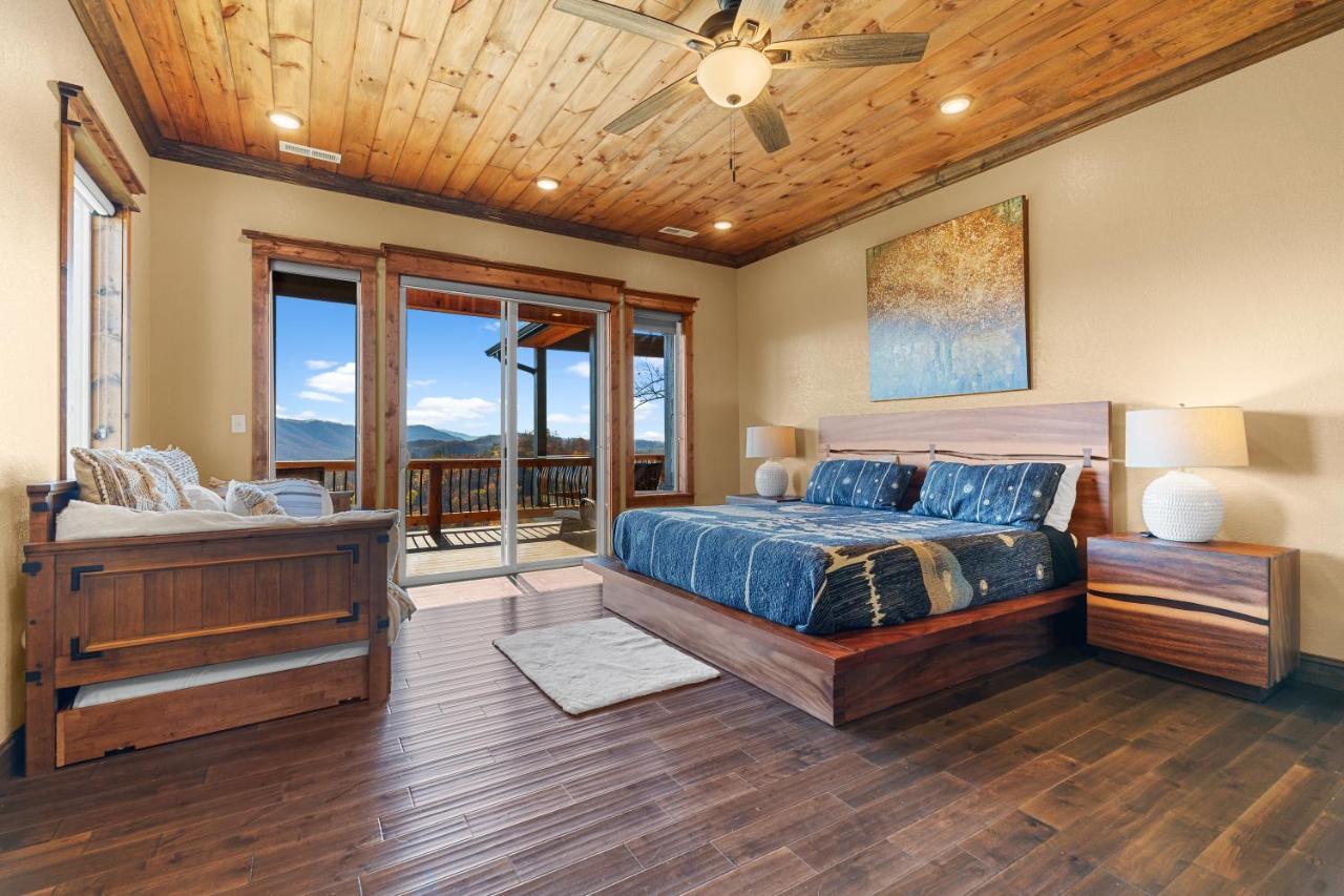 Star Of The Summit, Private Indoor Pool, Amazing Views, 1089 Free Tickets Each Paid Day, Dollywood Villa Sevierville Exterior photo